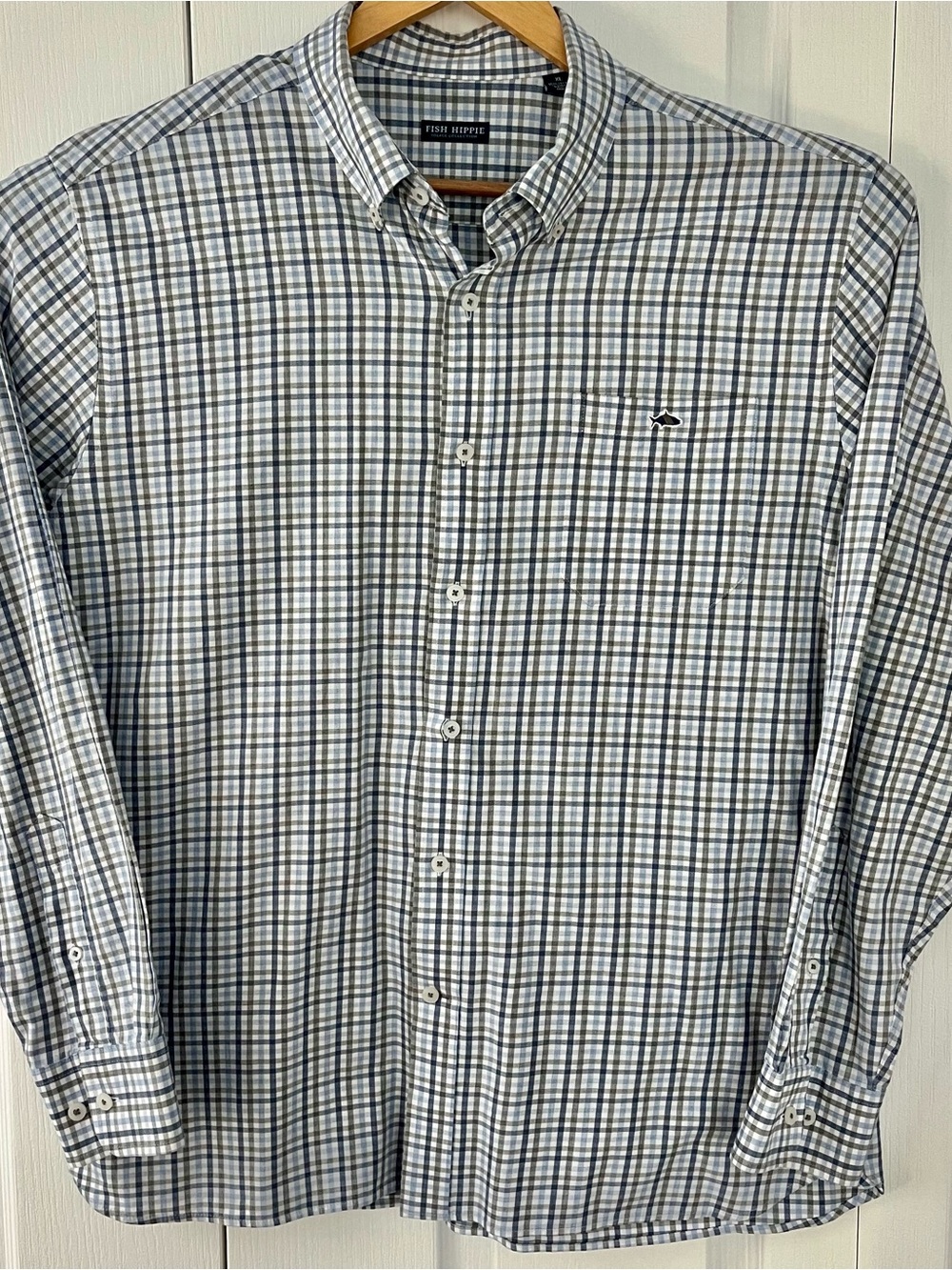 Fish Hippie Solace Collection Plaid Button Down Shirt Men XL Blue Gray and white